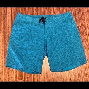 Lululemon board shorts size 40 EUC